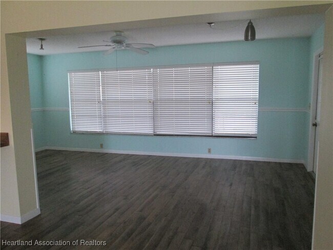 Foto del edificio - 131 Lemon Rd NE