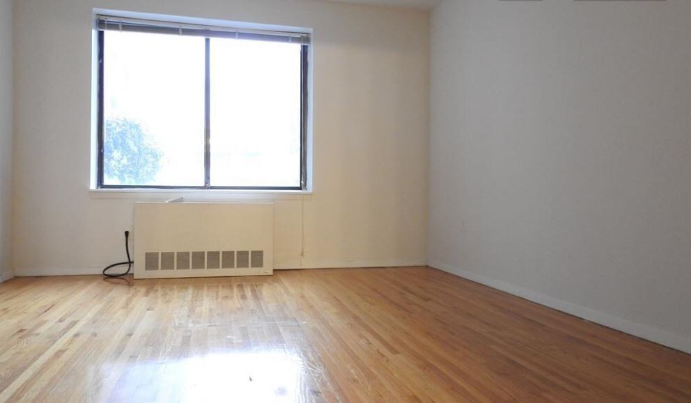 Primary Photo - 207 E 28th St