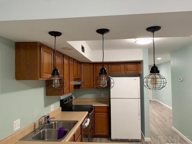 Building Photo - 5287 Oakwood Dr