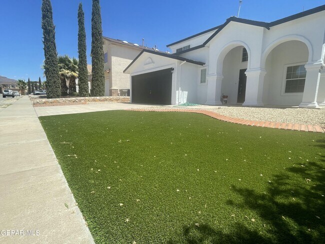 Building Photo - 7344 Prickley Pear Dr