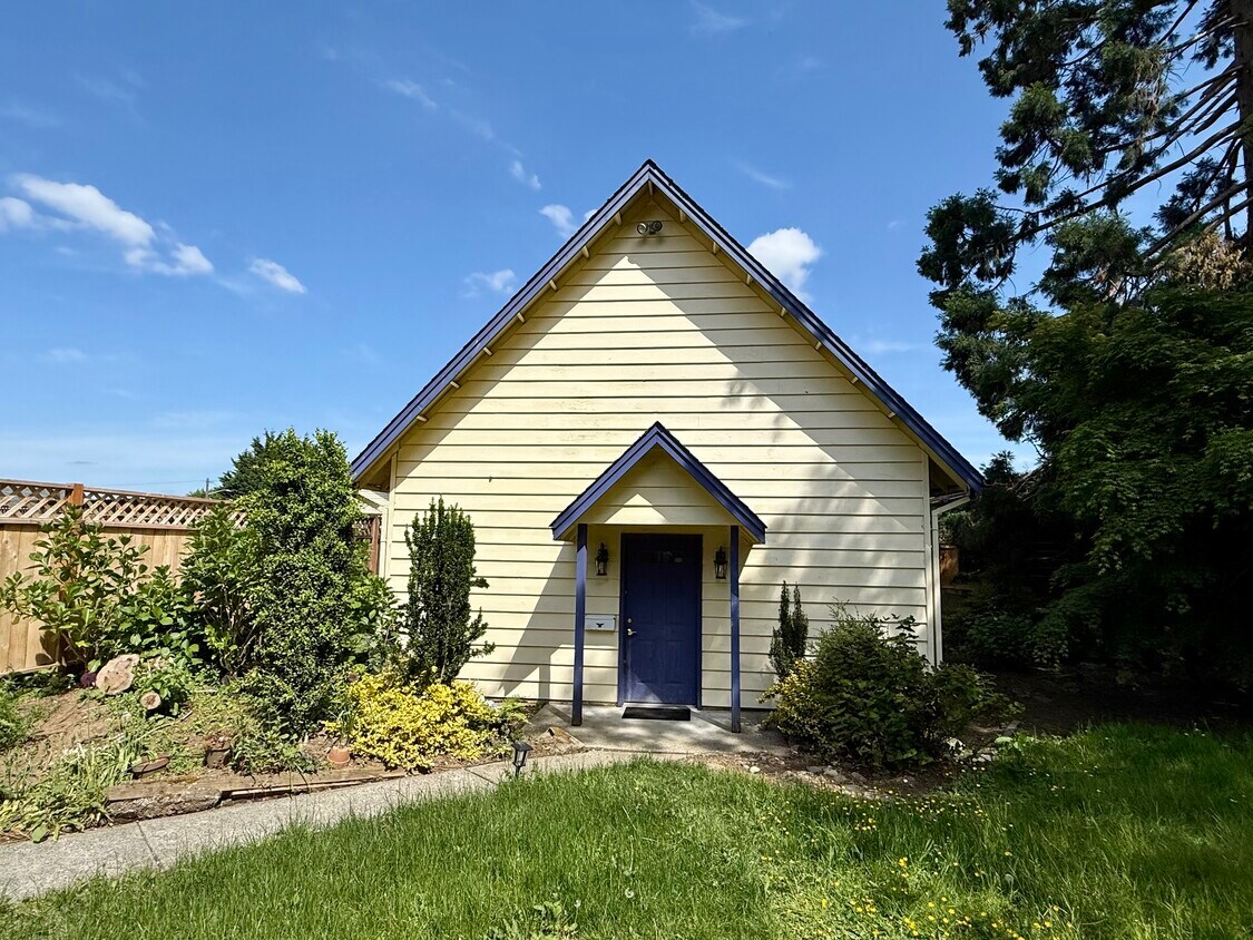 Foto principal - 12426 79th Ave S
