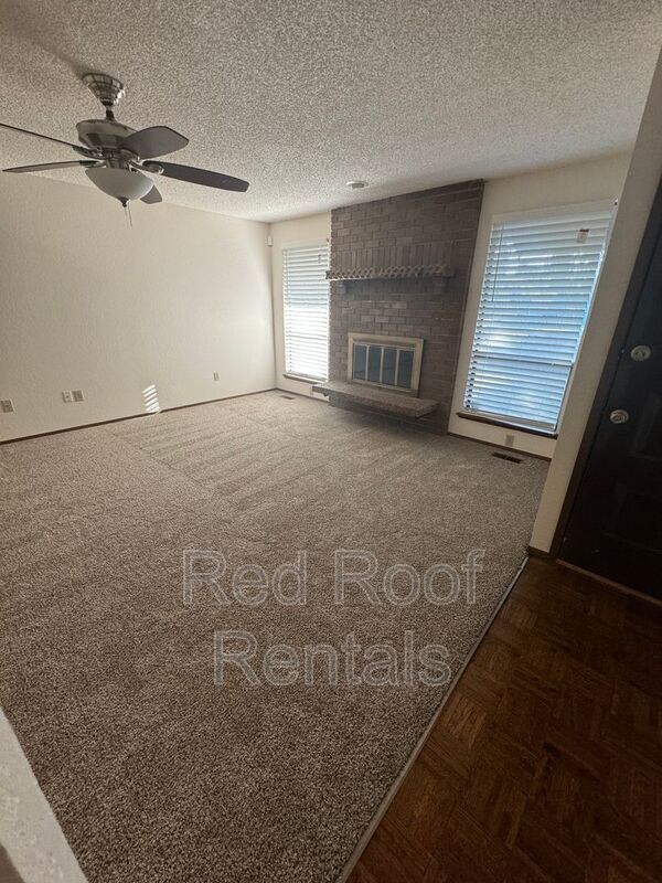 Foto del edificio - 16817 19th Ave E