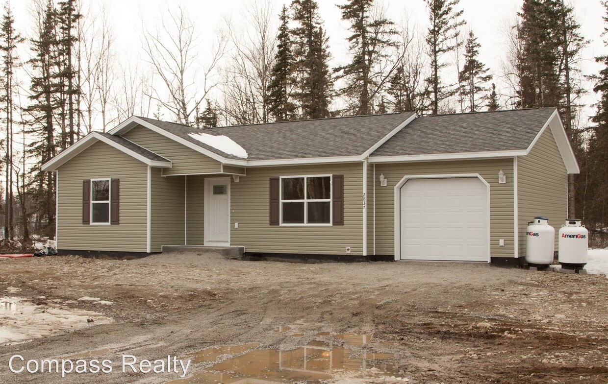Foto principal - 2837 E Lakeview Rd