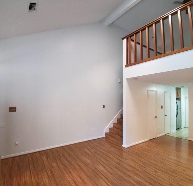 Building Photo - 2819 Panagard Dr
