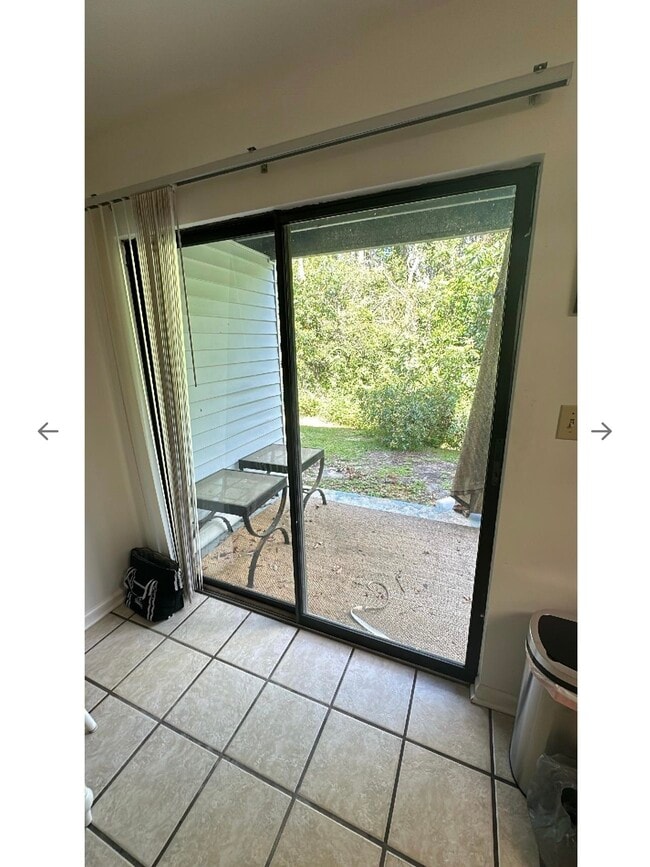 Photo - 2555 Chateau Ln House