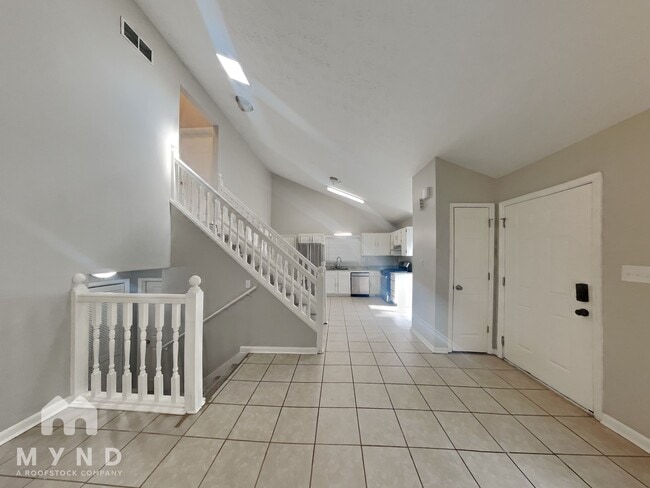 Building Photo - 2616 Fieldstone View Ln SE