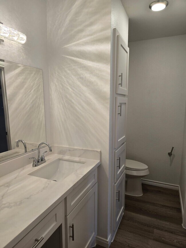 Foto del edificio - 5550 N Braeswood Blvd