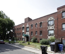 Building Photo - Howell Manor