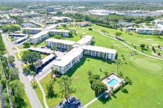 Building Photo - 1740 Pine Valley Dr
