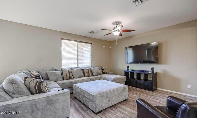 Building Photo - 12217 W Chase Ln