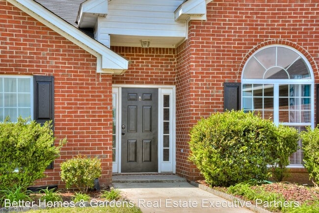 Building Photo - 4 br, 2 bath House - 1305 Royal Oak Dr