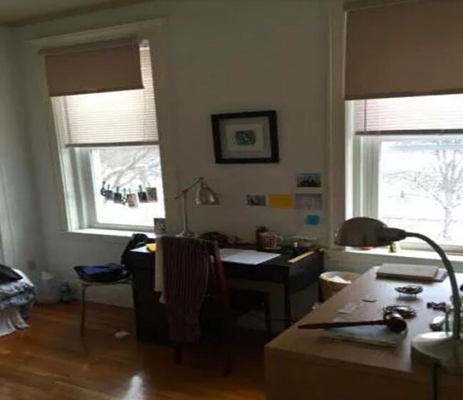 Foto del edificio - 137 Park Dr