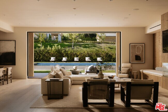 Foto del edificio - 5287 Round Meadow Rd