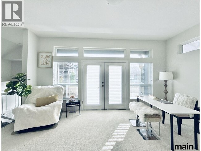 Building Photo - 10325 Wynnyk Way