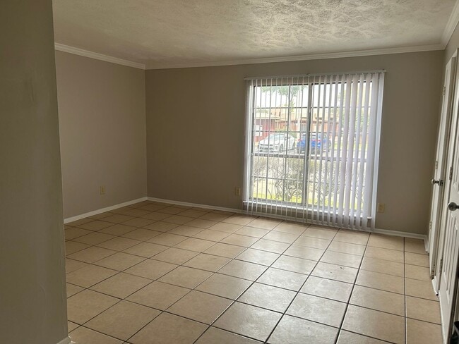 Interior Photo - Bowmanor Garden Apartments