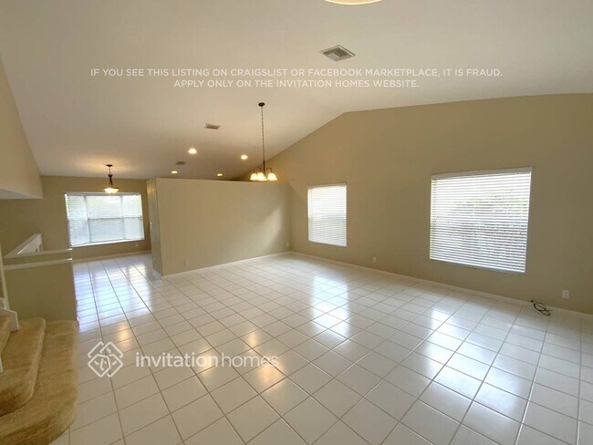 Foto del edificio - 18152 Blue Lake Way