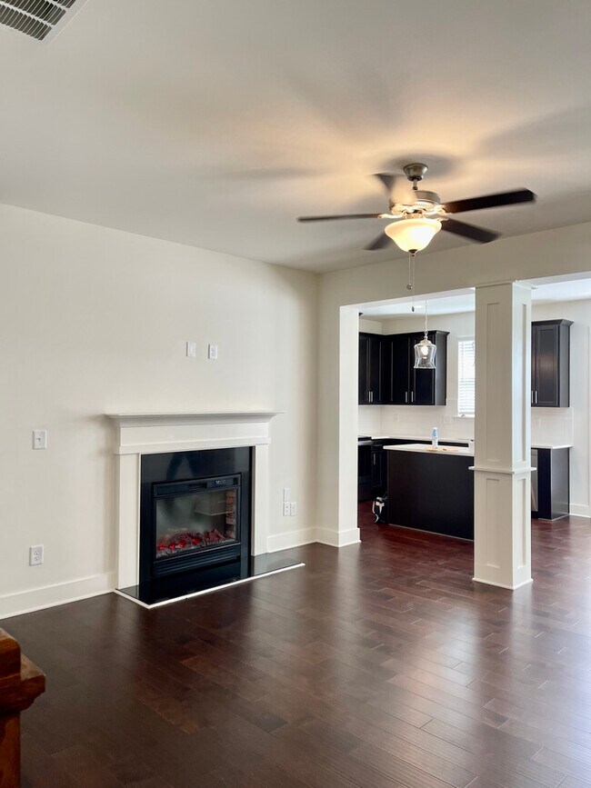 Building Photo - 203 Auburn Crossing Dr