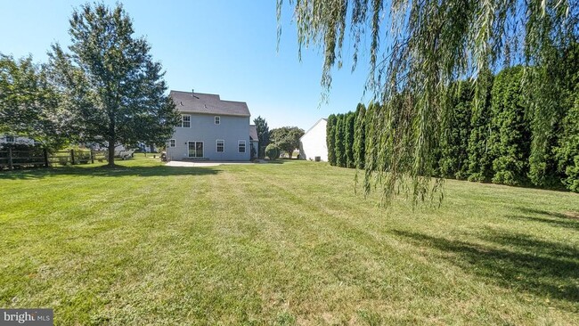 Building Photo - 148 Lakeside Dr