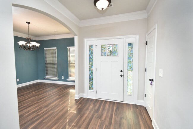 Foto del edificio - 4 Bedroom Near Fort Eisenhower