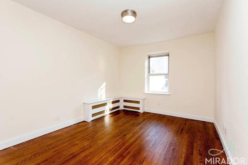 Foto principal - 0 bedroom in New York NY 10028