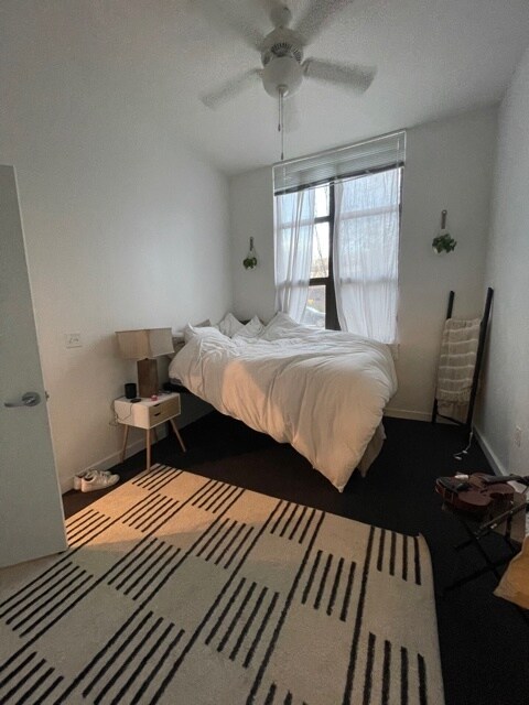BR - 805 W Madison St