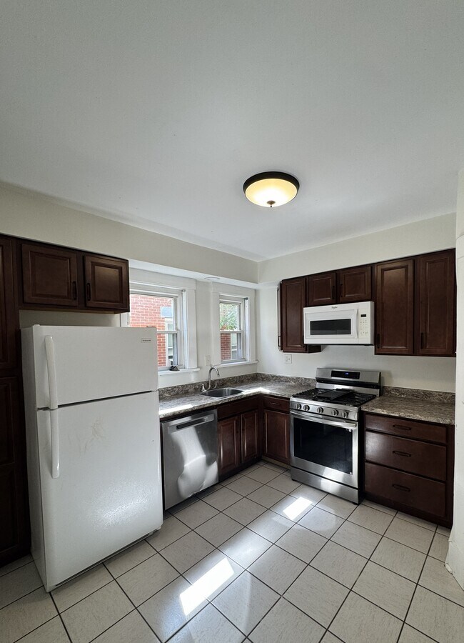 Foto del edificio - 2927 Mattern Ave