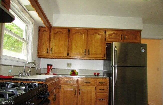 Building Photo - 31 Lilline Ln