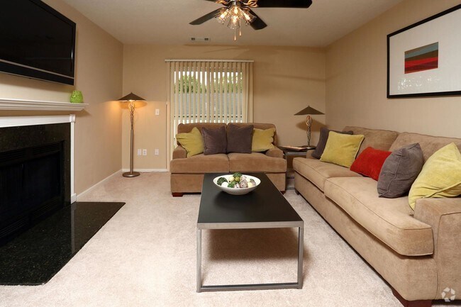 Polo Club Apartments Strongsville, OH