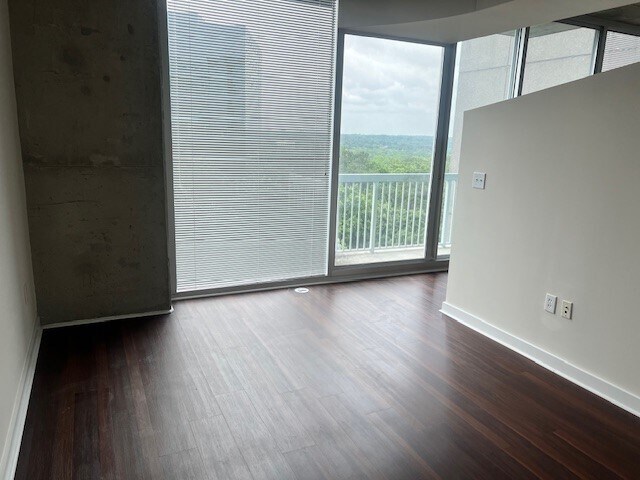 Foto del edificio - 3300 Windy Ridge Pkwy SE