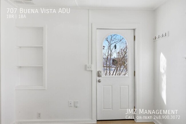 Foto del edificio - 707 Buena Vista Ave