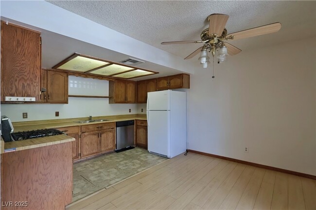 Foto del edificio - 6625 W Tropicana Ave
