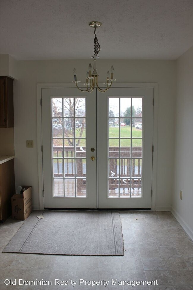 Building Photo - 2 br, 1 bath House - 1221 Harmony Drive Ap...