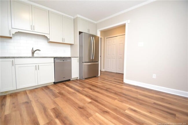 Building Photo - 110 Riverwalk Cir