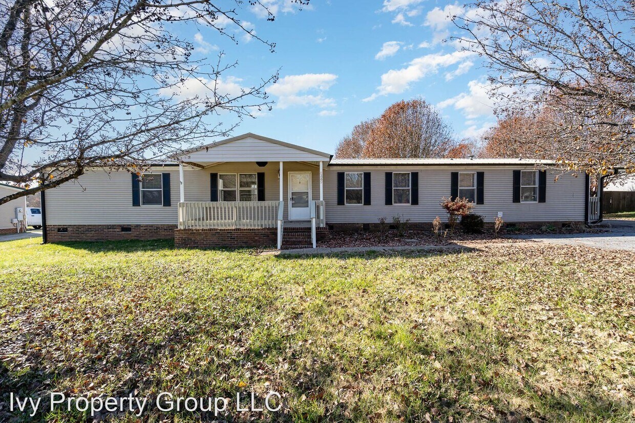 4289 Henry Dellinger Rd, Maiden, NC 28650 House Rental in Maiden, NC