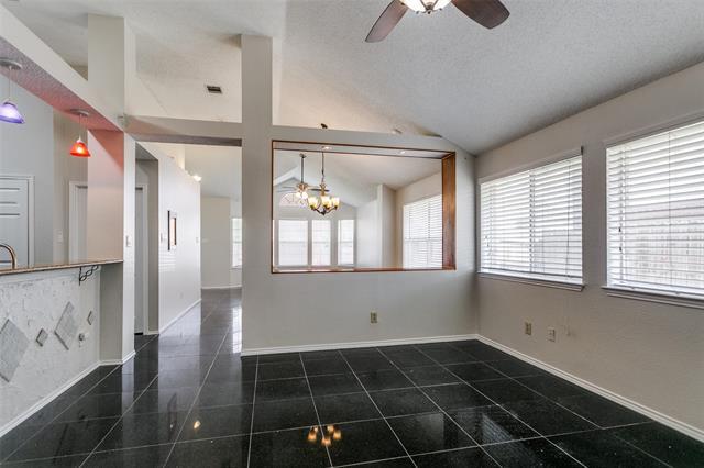 Foto del edificio - 908 Gordon Oaks Dr