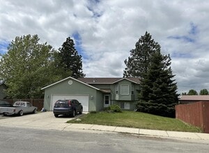 Building Photo - 2565 N Stagecoach Dr