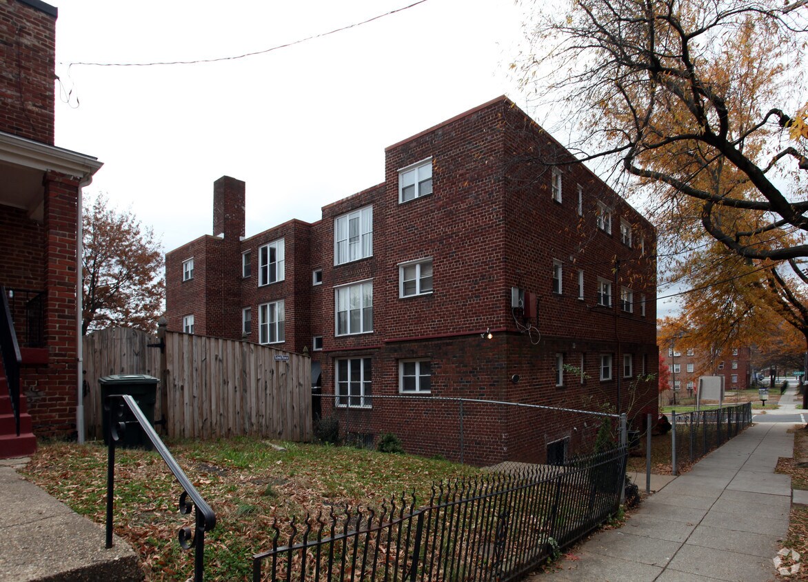 Primary Photo - 801 49th St NE