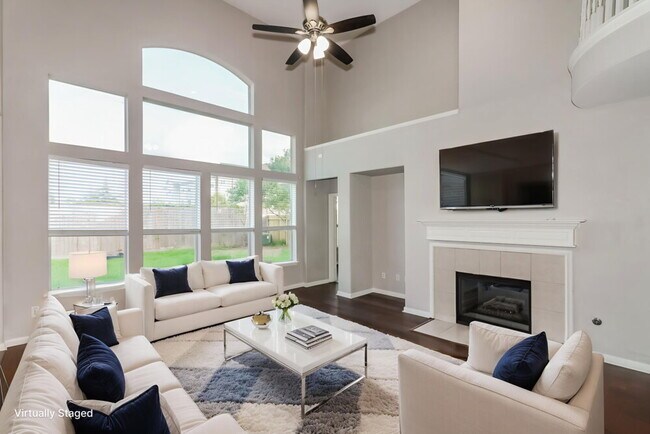 Foto del edificio - 5411 Upland Brook Ln