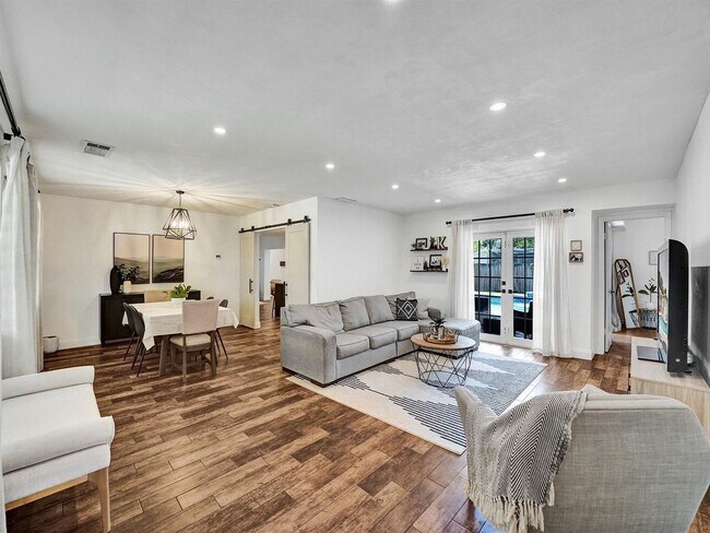 Foto del edificio - 4960 SW 89th Ave