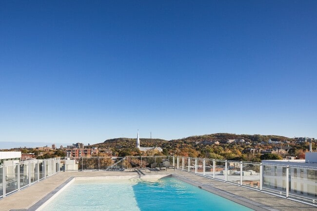 Photo du bâtiment - MILHAUS Condo