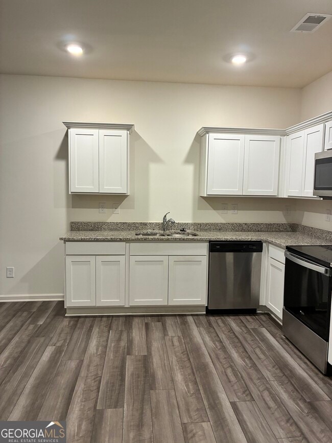 Building Photo - 1026 Paddington Dr