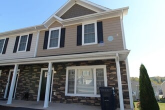 Building Photo - 1145 Bluemoon Dr