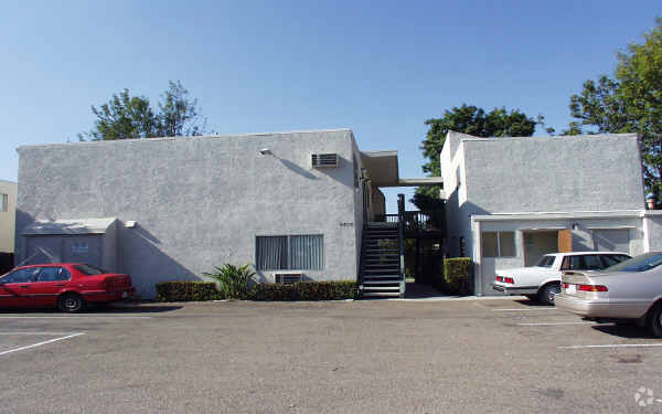 Building Photo - 8875 Mira Mesa Blvd