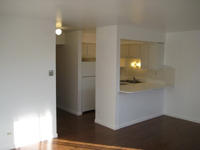 Foto del edificio - 5306 N Cumberland Ave