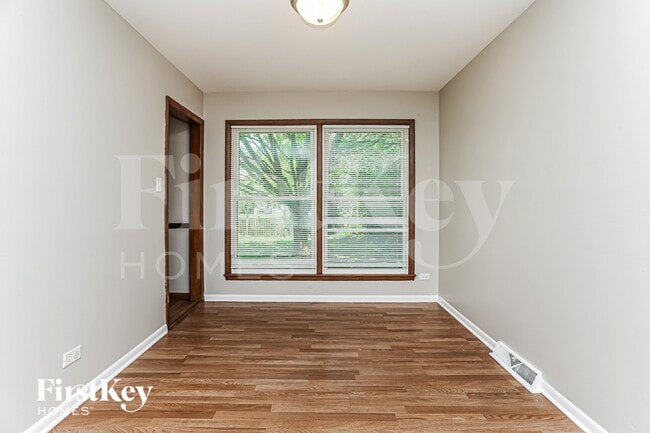 Building Photo - 15906 Avalon Ave