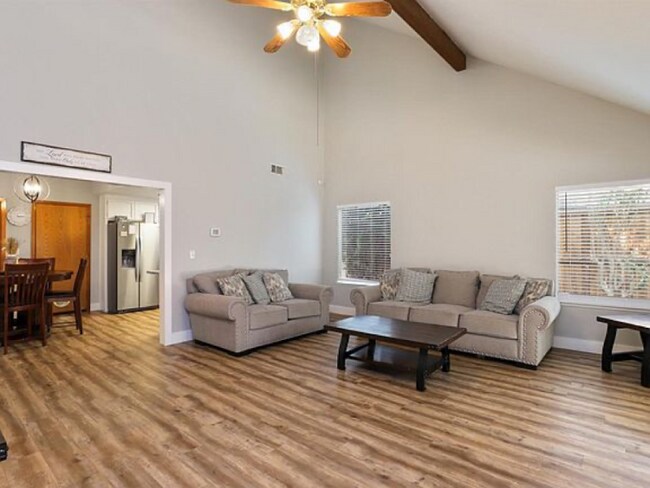 Building Photo - 2209 Prins Alexander Cir