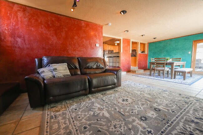 Building Photo - A New Mexico Charm Executive Rental — A Stay Made Simple