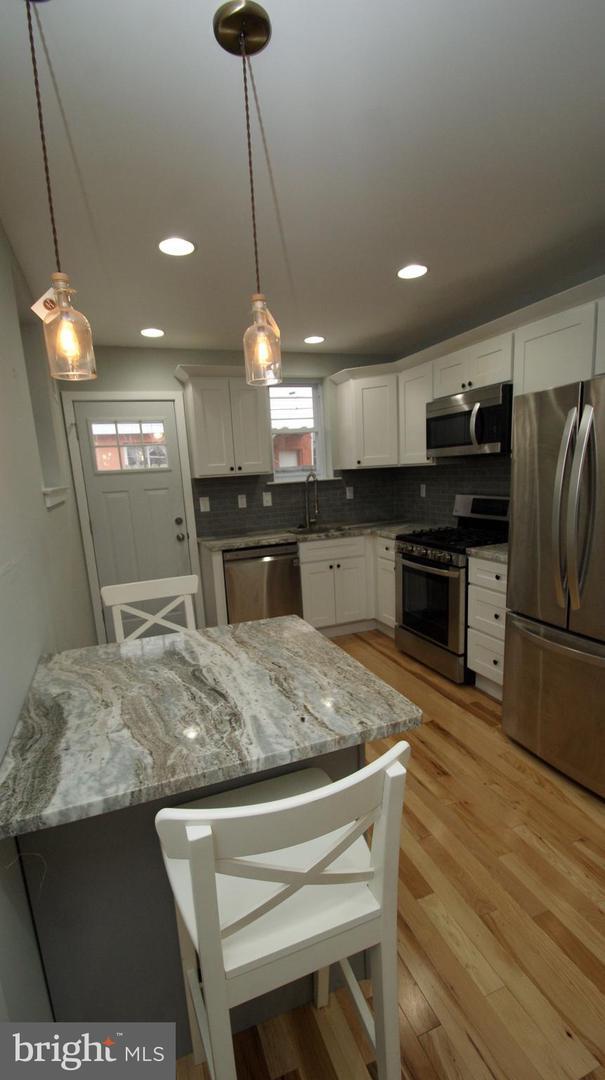 Building Photo - 2032 S Croskey St
