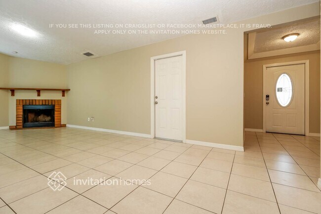 Foto del edificio - 419 SW 39th Terrace