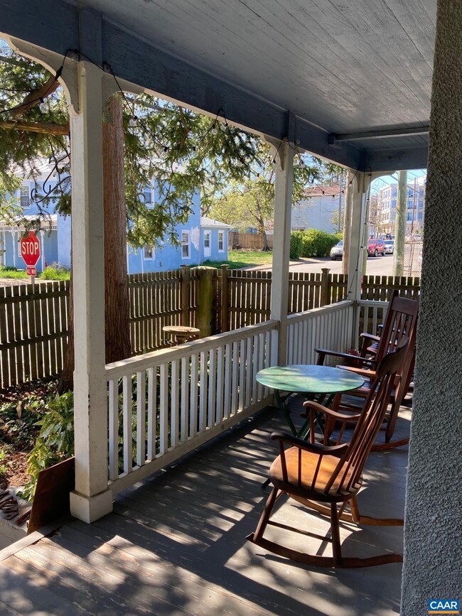 Building Photo - 852 West St